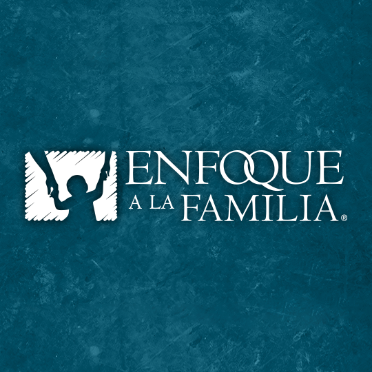 logo enfoque a la familia